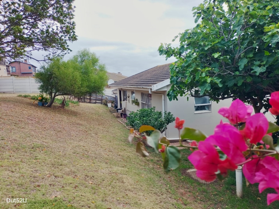 3 Bedroom Property for Sale in Fraaiuitsig Western Cape